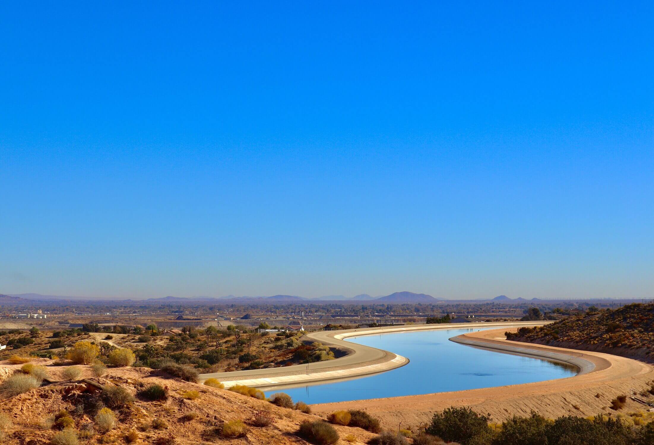 banks in palmdale